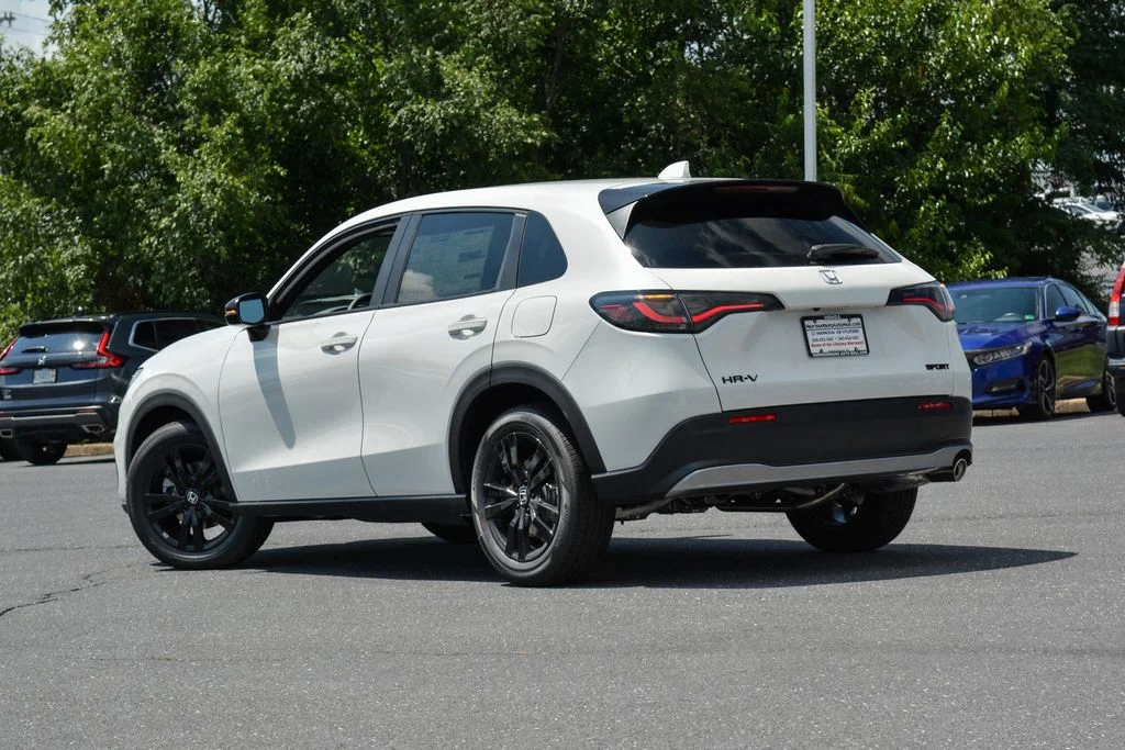 New 2026 Platinum White Pearl Honda AWD SPORT image 4