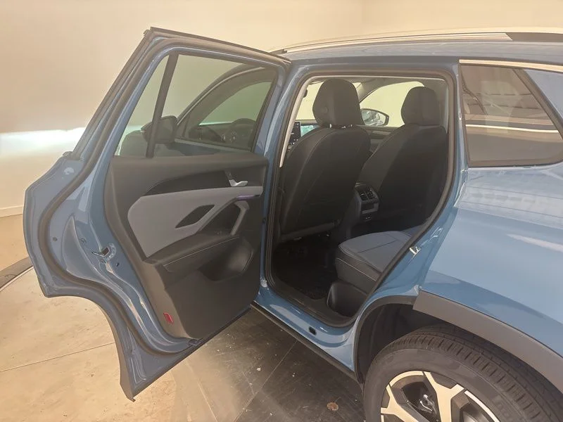 New 2026 Blue Volkswagen 2.0T SE image 16