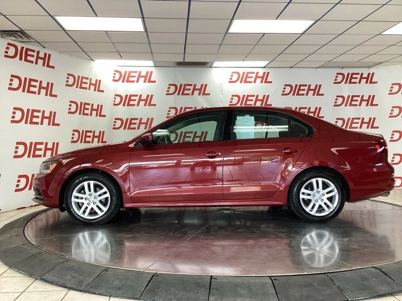 Used 2018  Volkswagen 1.4T S image 4