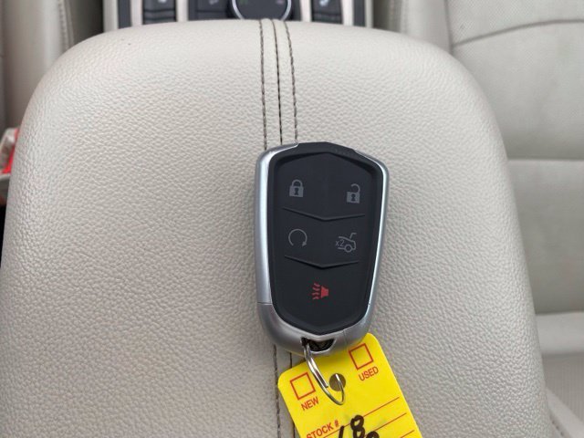 Used 2018 Gray GMC Denali image 33