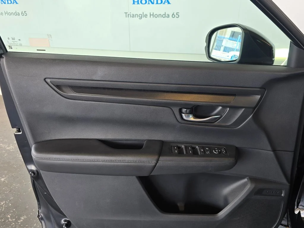 Used 2025  Honda LX image 7