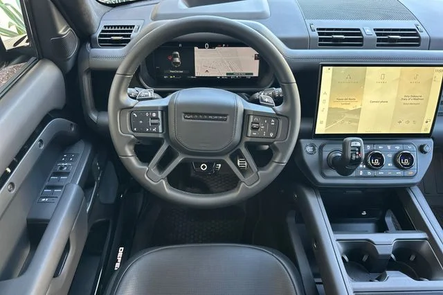 New 2026 Narvik Black Land Rover  image 13