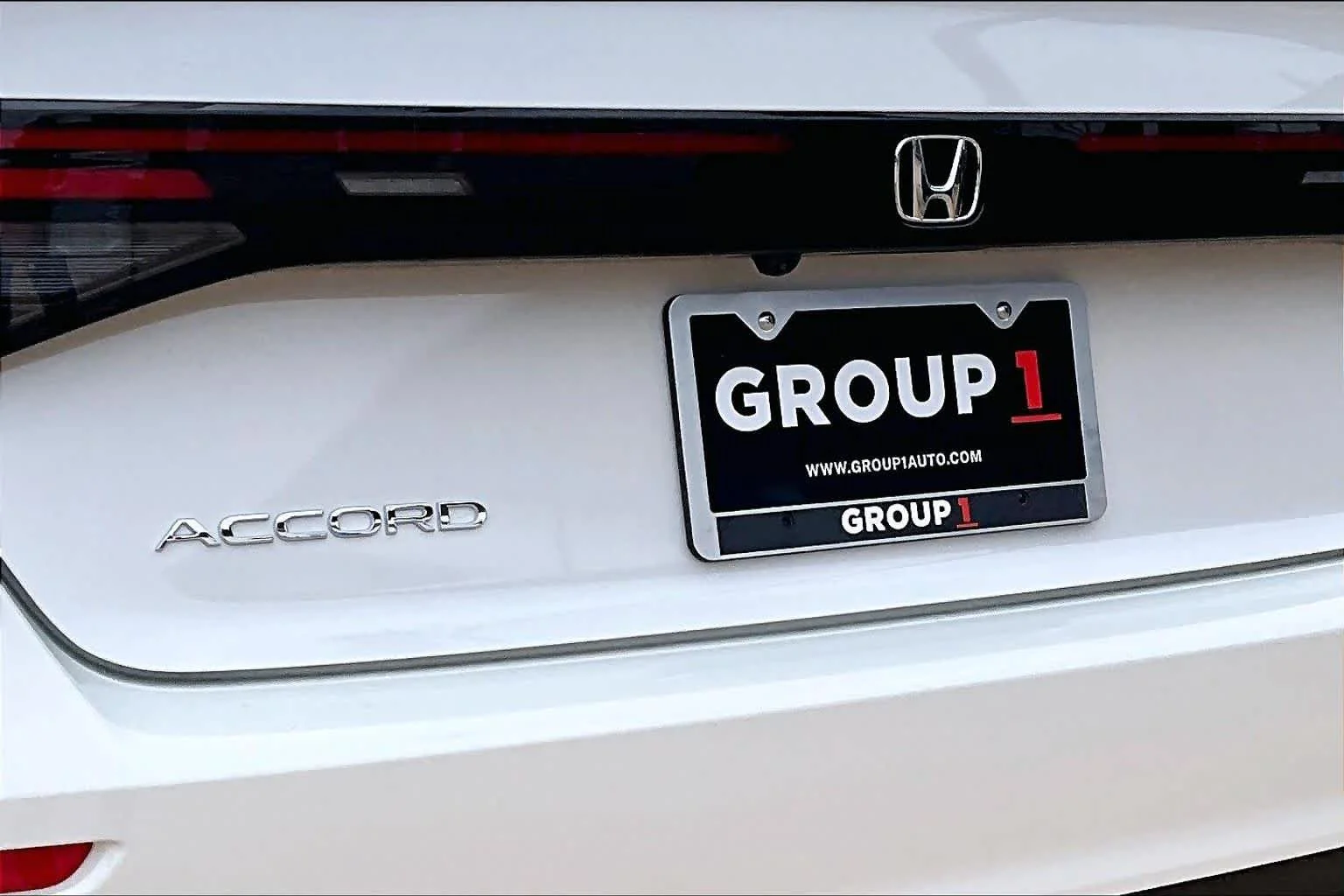 New 2026 Platinum White Pearl Honda LX image 15
