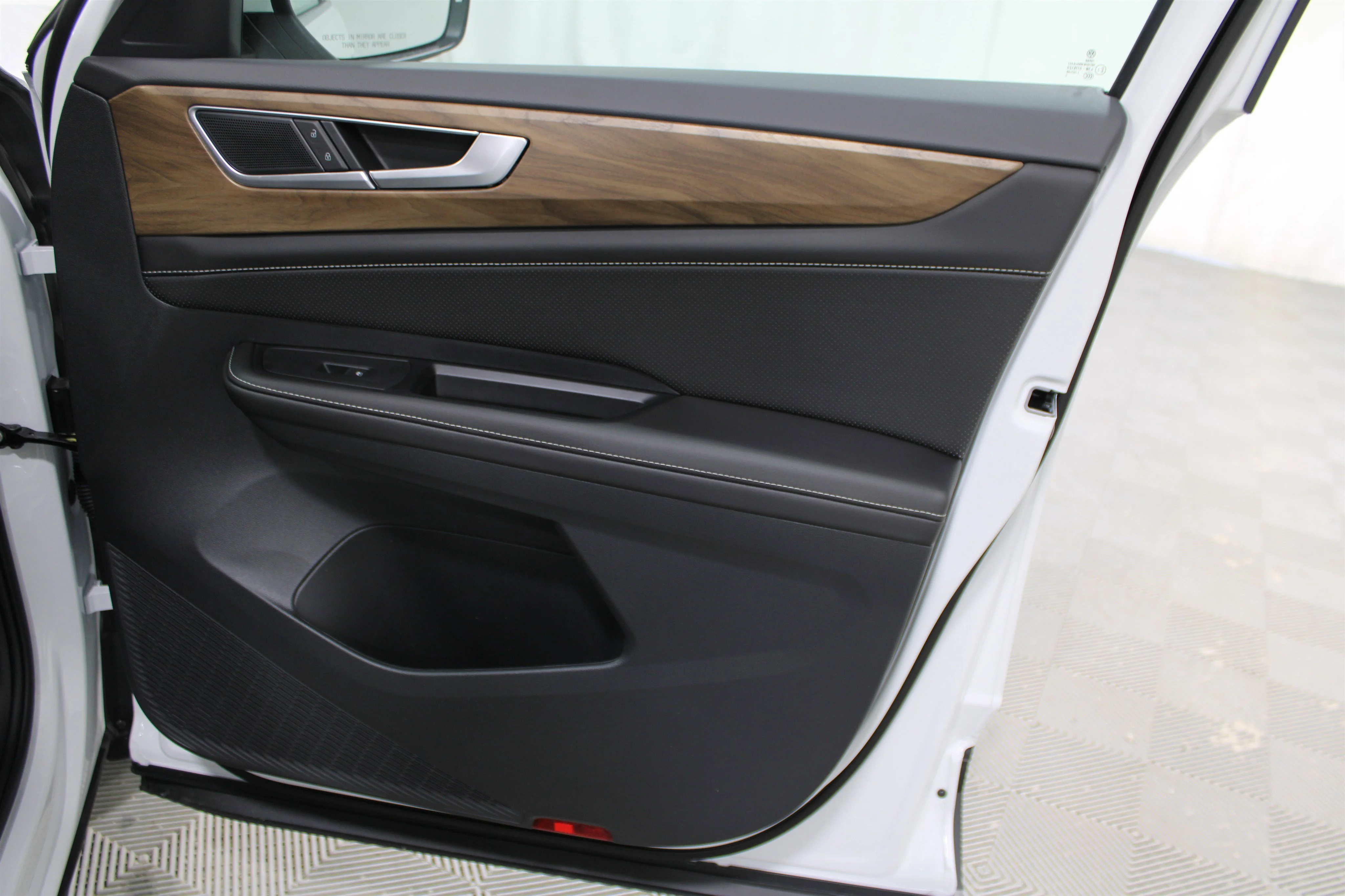 2026 Volkswagen Atlas SE - Photo 26