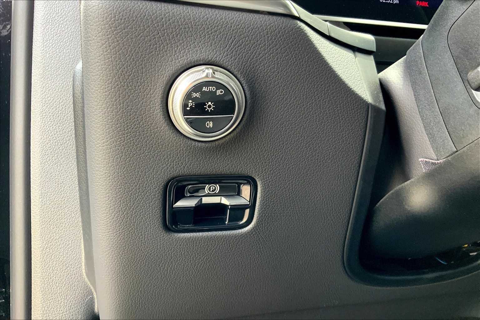 2025 Mercedes-Benz GLC Base - Photo 13