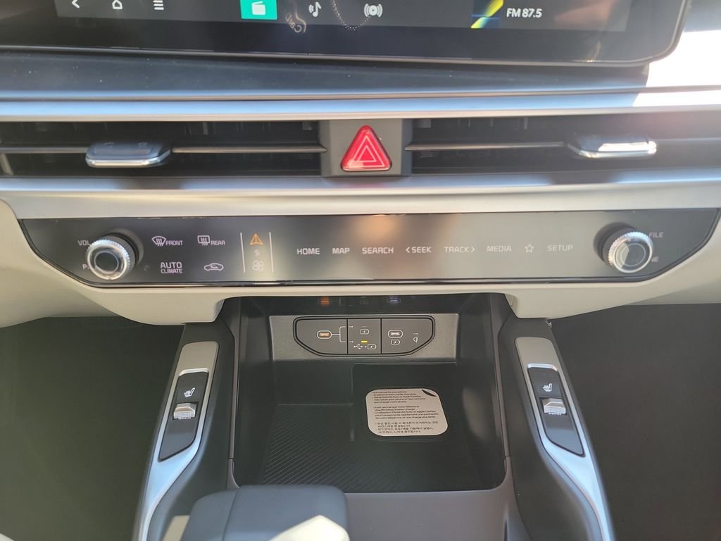 New 2026 White Kia S image 34