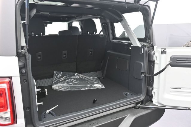 New 2026 Avalanche Gray Ford Base image 81
