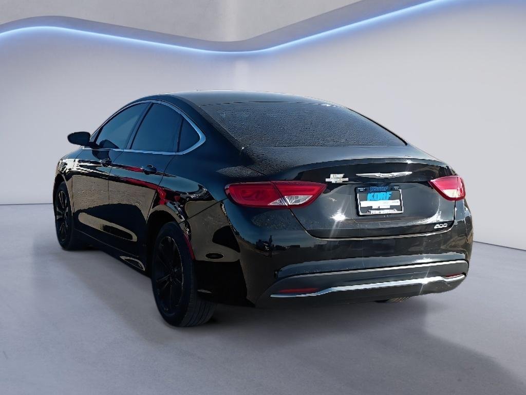 Used 2016 Black Clearcoat Chrysler Limited image 3