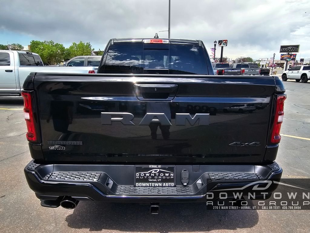 New 2026 Diamond Black Crystal Pearlcoat RAM Big Horn/Lone Star image 4