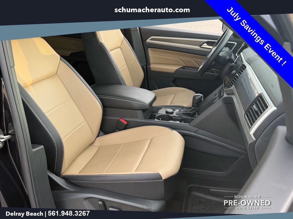 Used 2021 Black Volkswagen 2.0T SEL image 19