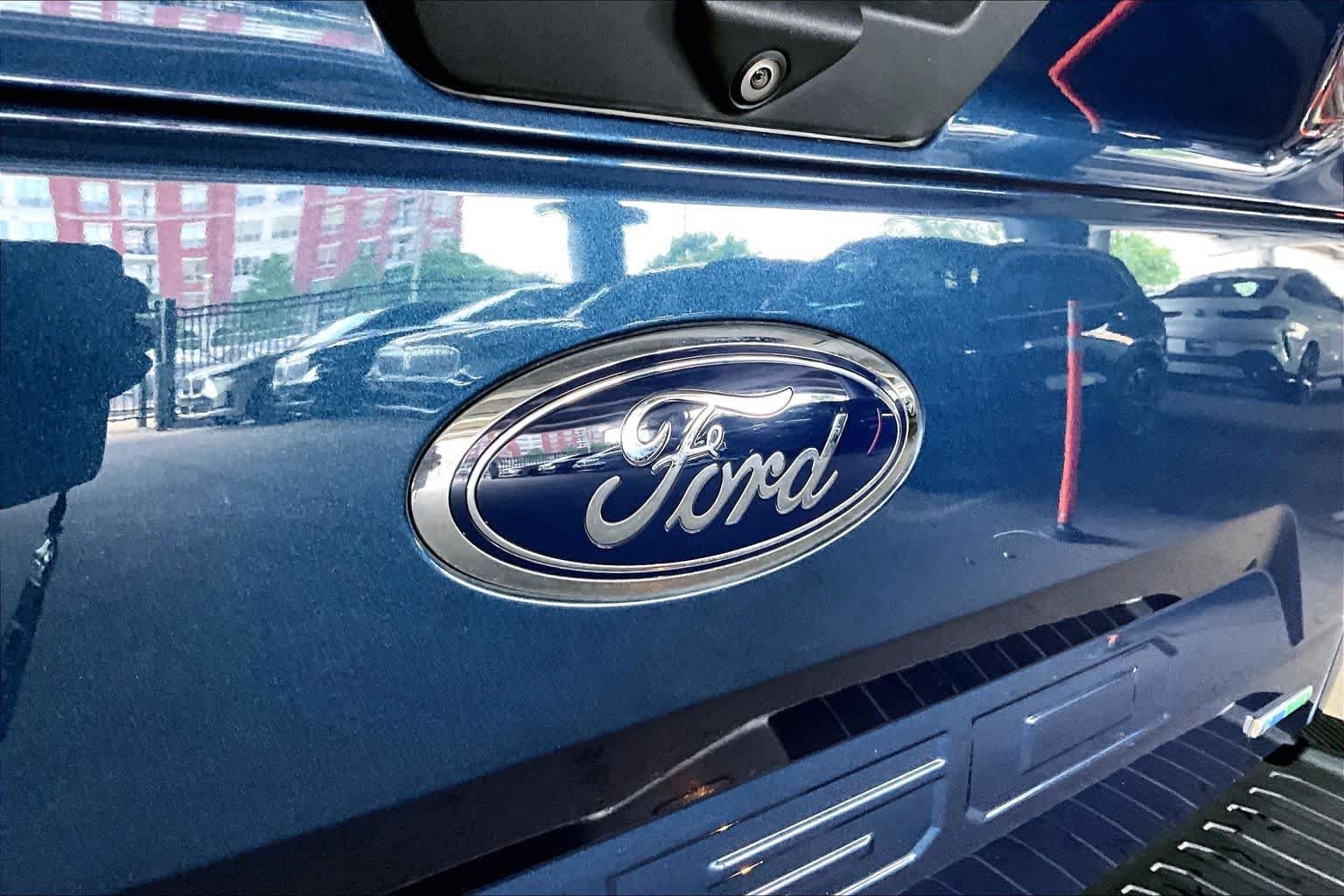 Used 2020 Blue Jeans Metallic Ford XLT image 30