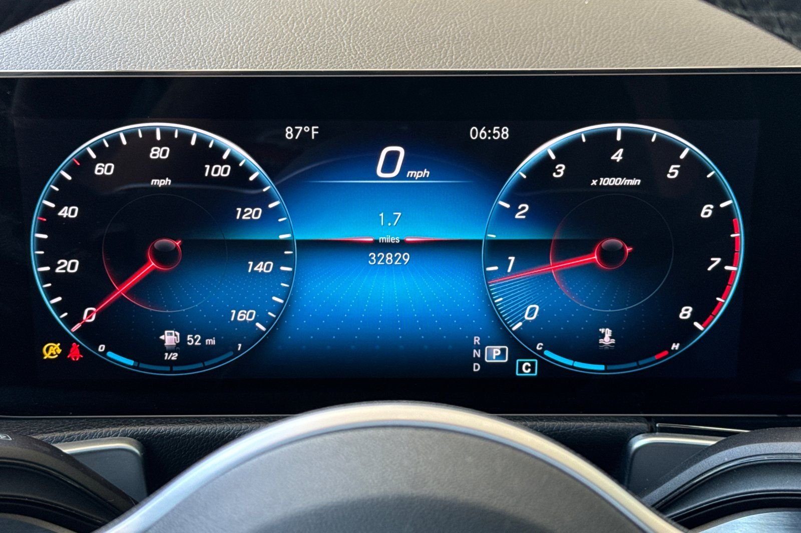 Used 2022 White Mercedes-Benz GLB 250 image 17