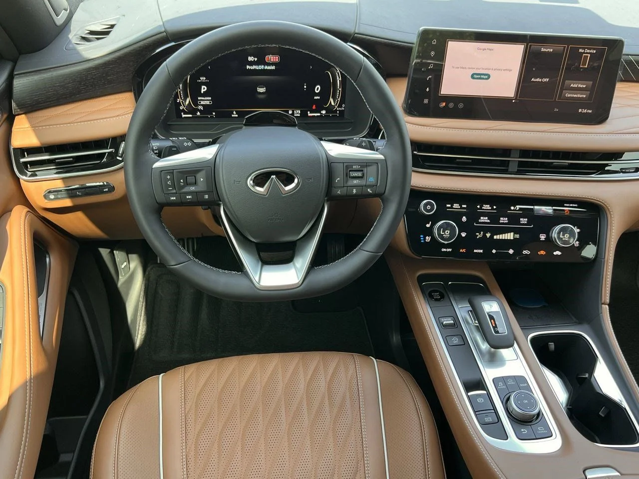 New 2027 2T RAD WHT INFINITI Autograph AWD image 10