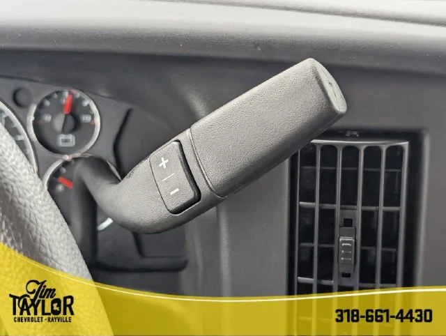 2026 Chevrolet Express Cargo Work Van - Photo 27