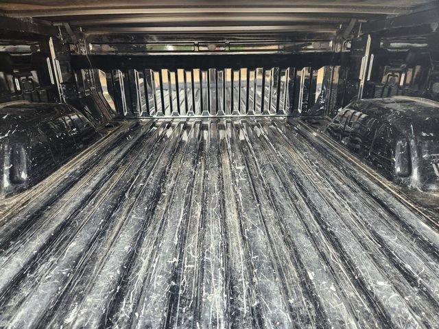 Used 2021 BLACK Chevrolet LTZ image 32