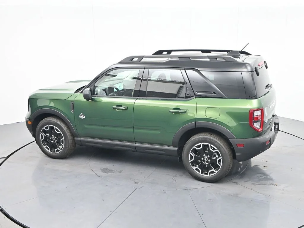 New 2025 Eruption Green Metallic Ford Outer Banks® image 32