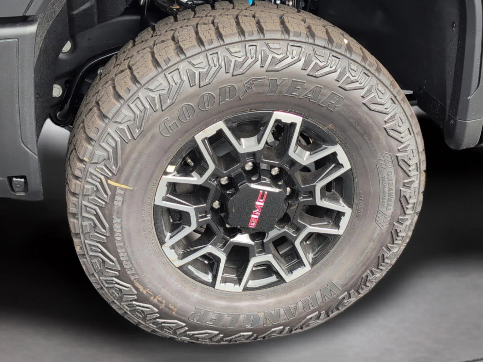New 2026 Sterling Metallic GMC AT4X image 33