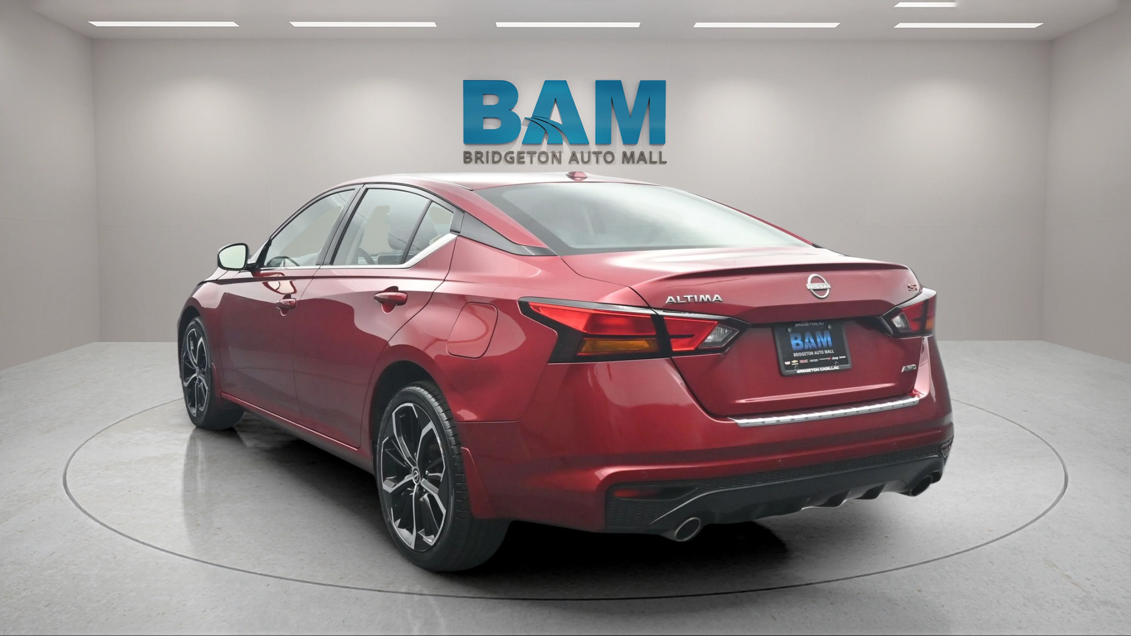 Used 2023 Scarlet Ember Tintcoat Nissan 2.5 SR image 3