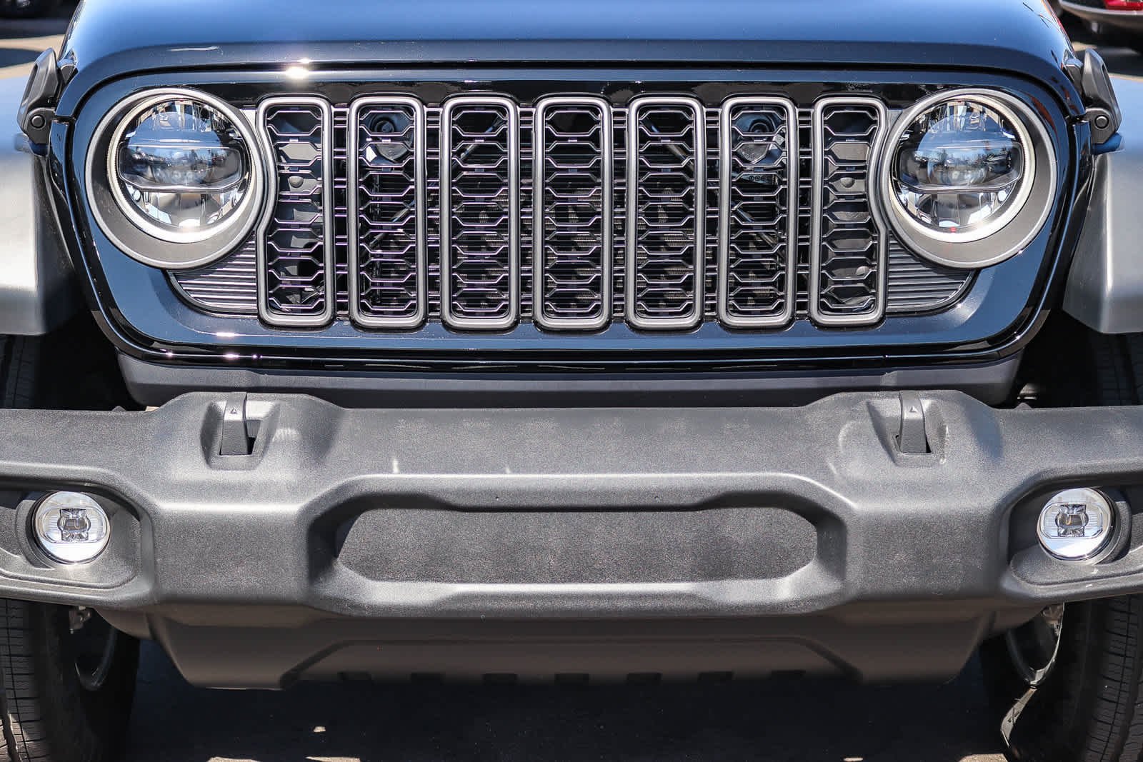New 2027 Black Clear-Coat Paint Jeep Sport S image 9