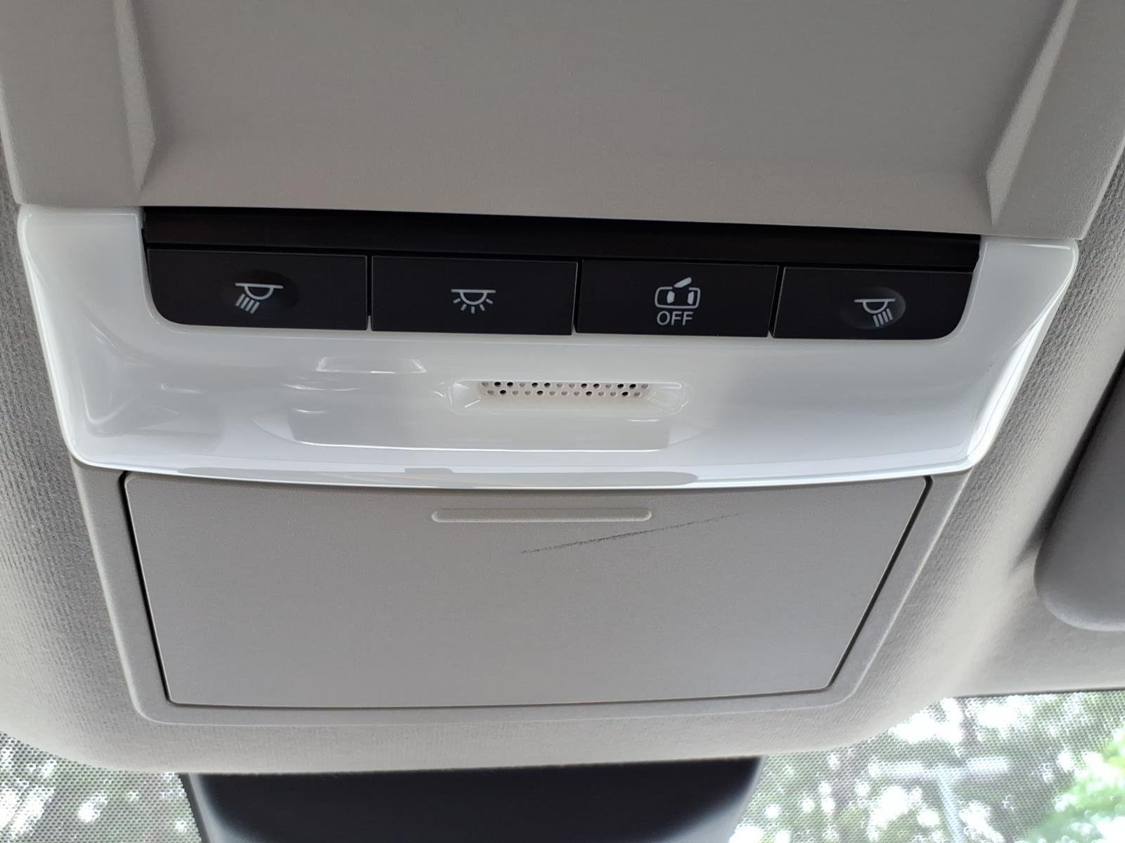 Used 2022 Aspen White TriCoat Pearl Nissan SV image 20
