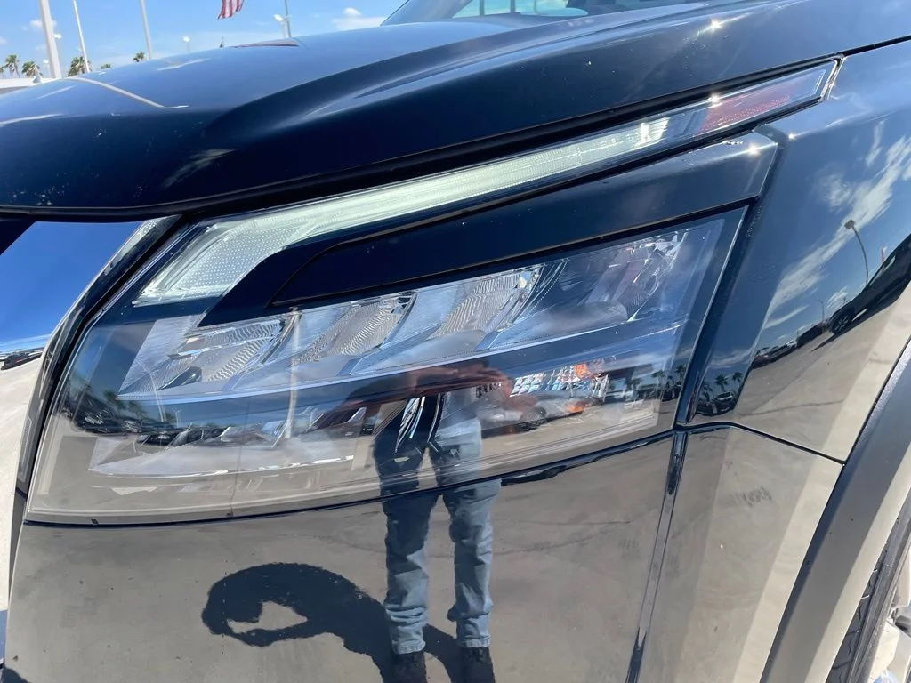 Certified Used 2025 Black Nissan S image 4