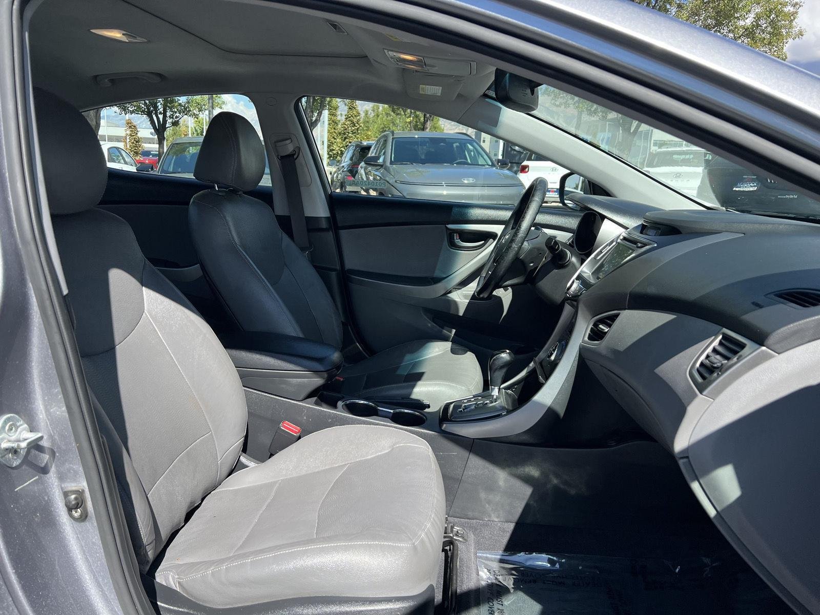 Used 2013 Titanium Gray Metallic Hyundai Limited image 4