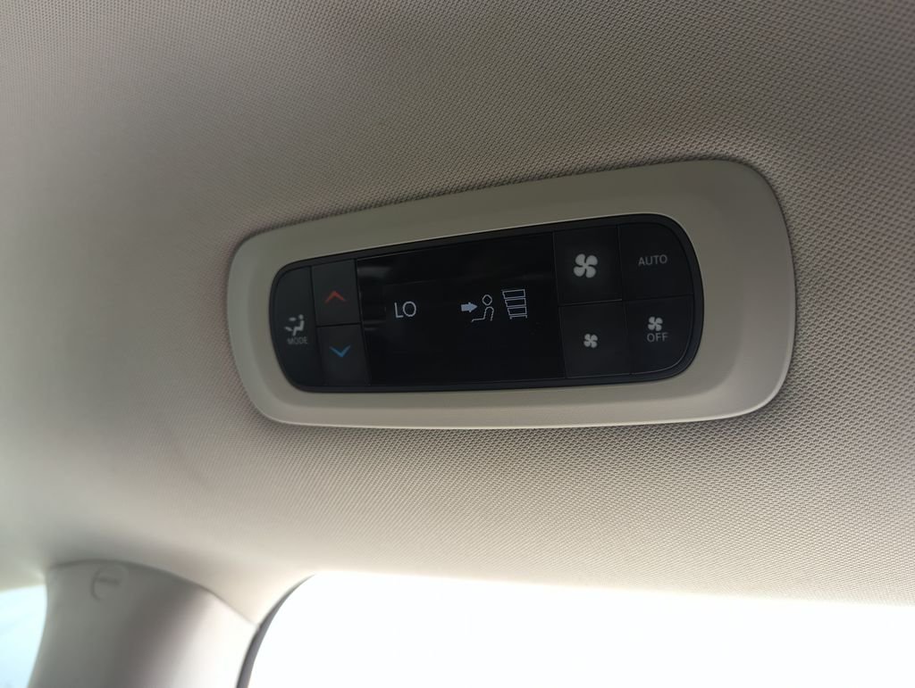 Used 2023 Silver Chrysler Touring L image 30