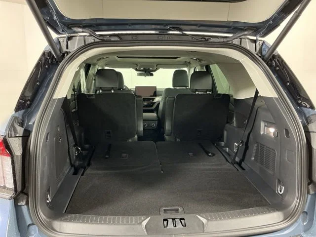 Used 2026 Vapor Blue Ford Active image 31