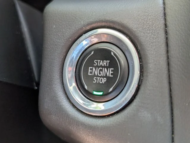 Used 2023 Summit White Chevrolet Z71 image 21