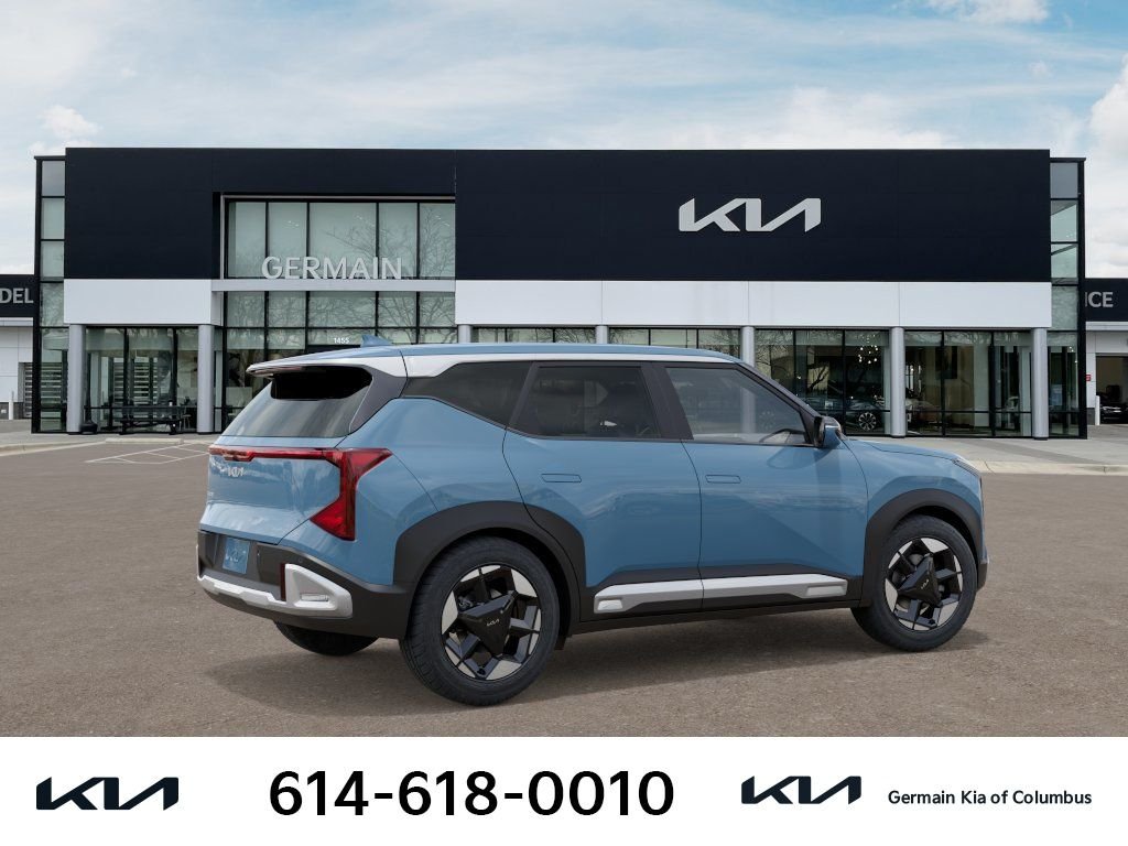 New 2027 Blue Kia S image 9