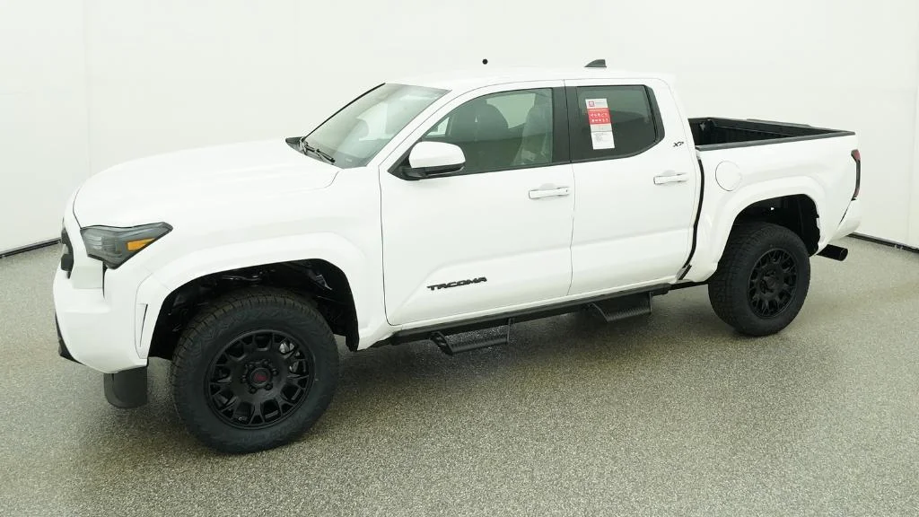 New 2026 Ice Cap Toyota SR5 image 25