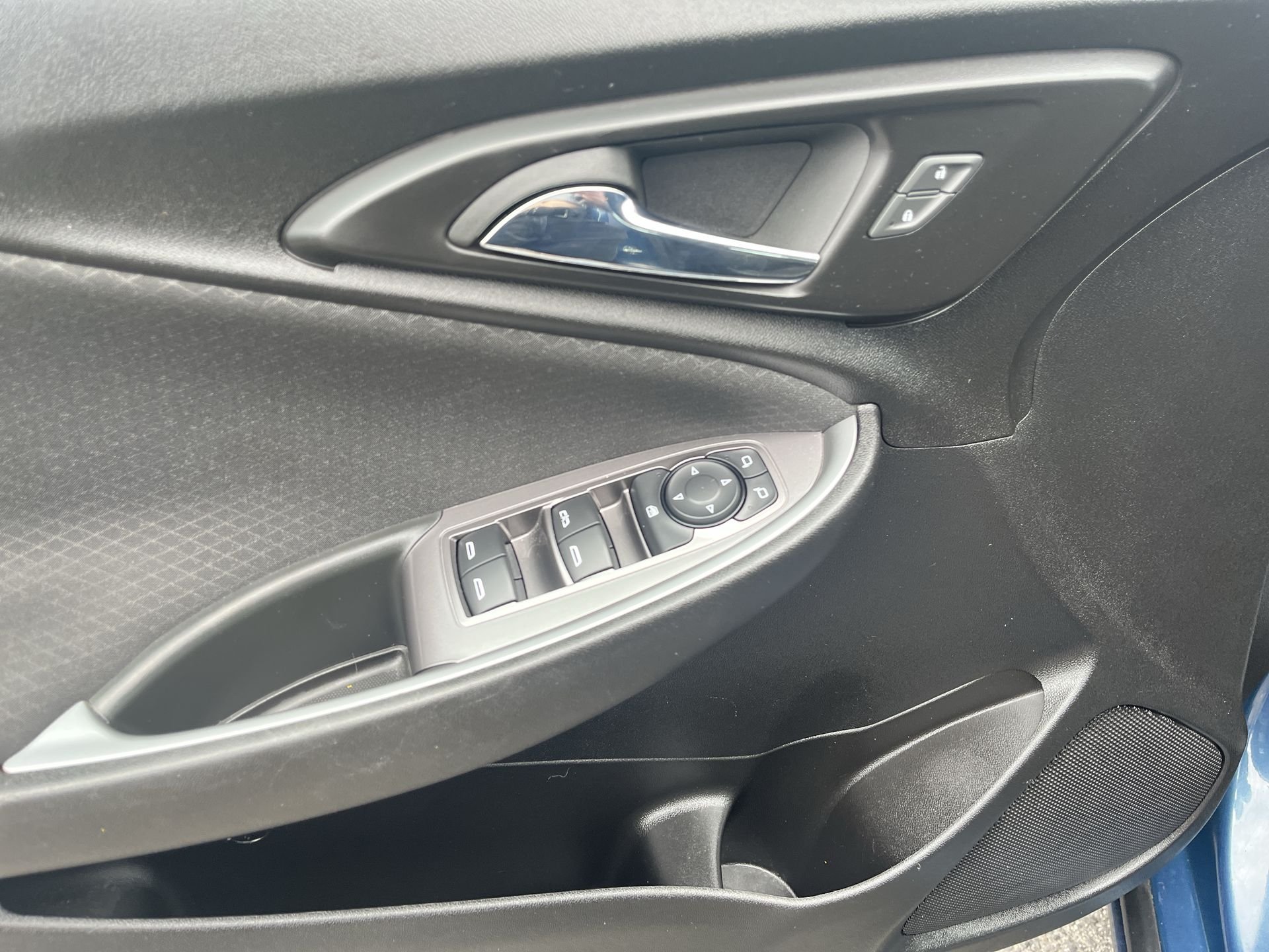 Certified Used 2024 Blue Chevrolet LT image 5