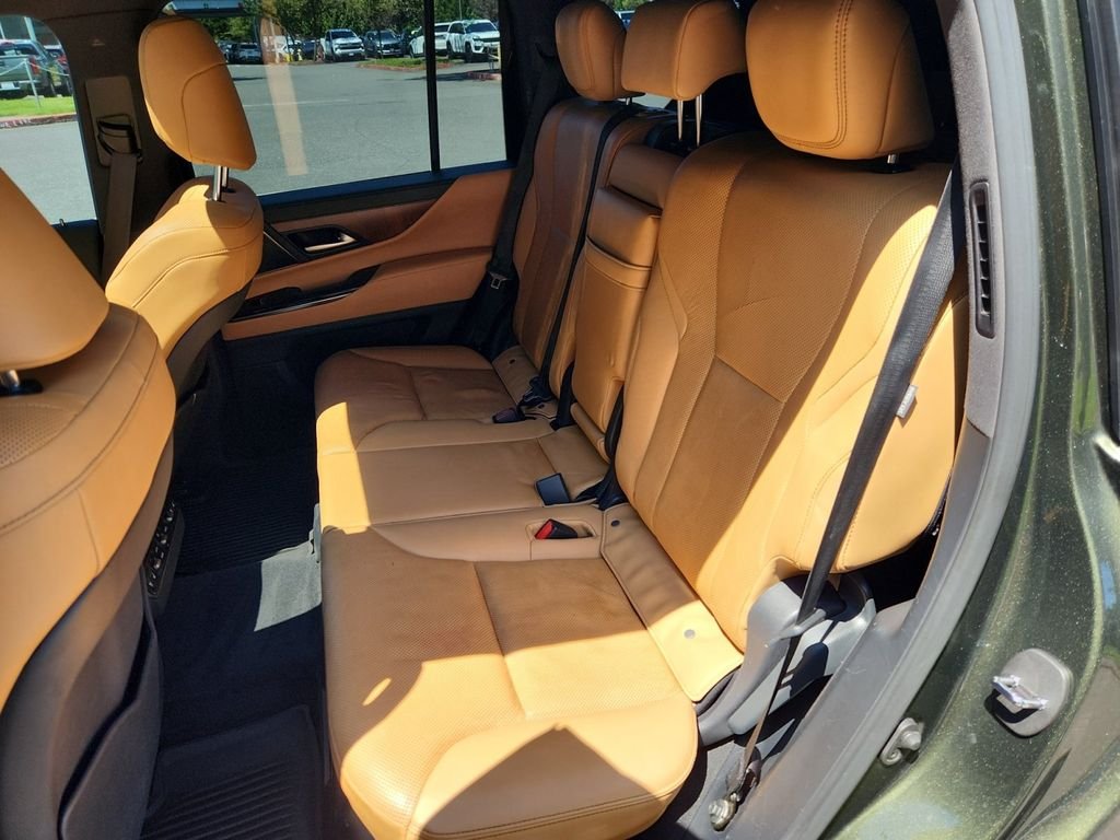 Used 2024 Green Lexus 600 Premium image 22