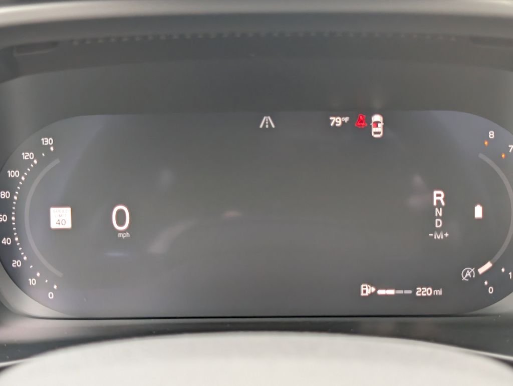 2026 Volvo XC40 Plus - Photo 25