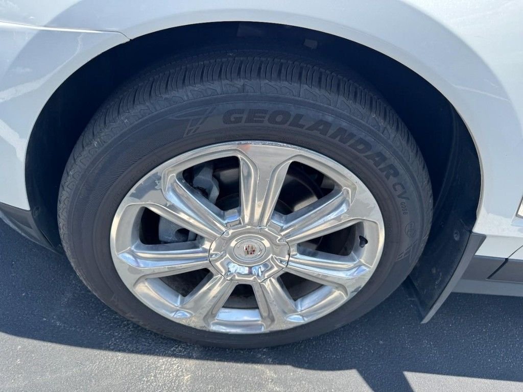 Used 2015 Platinum Ice Tricoat Cadillac Premium image 4