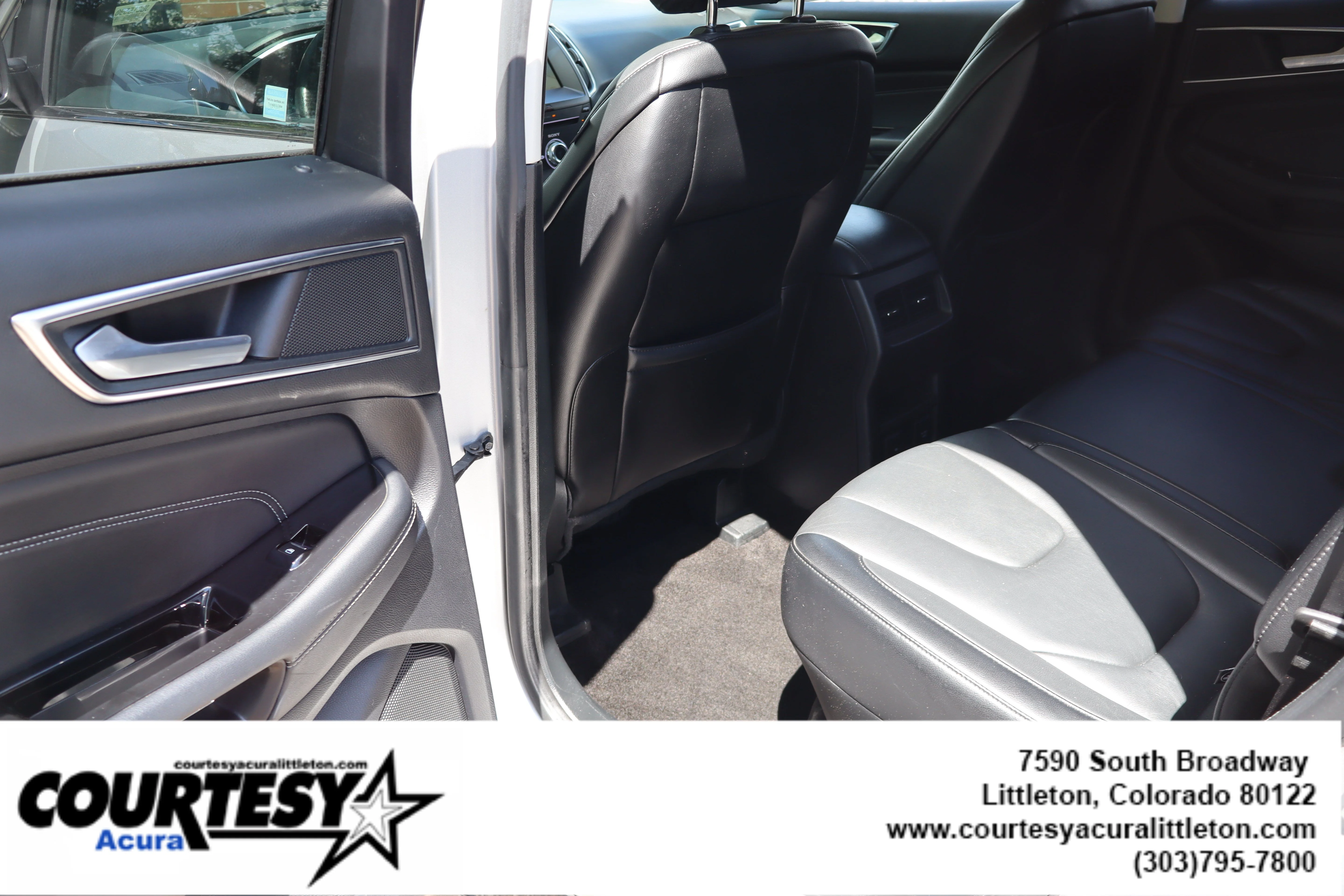 Used 2018 Silver Ford Titanium image 26