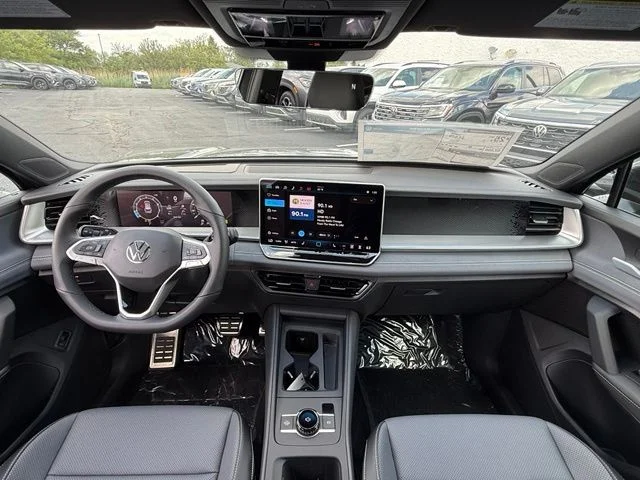 New 2026 Silver Volkswagen 2.0T SE R-Line Black image 10