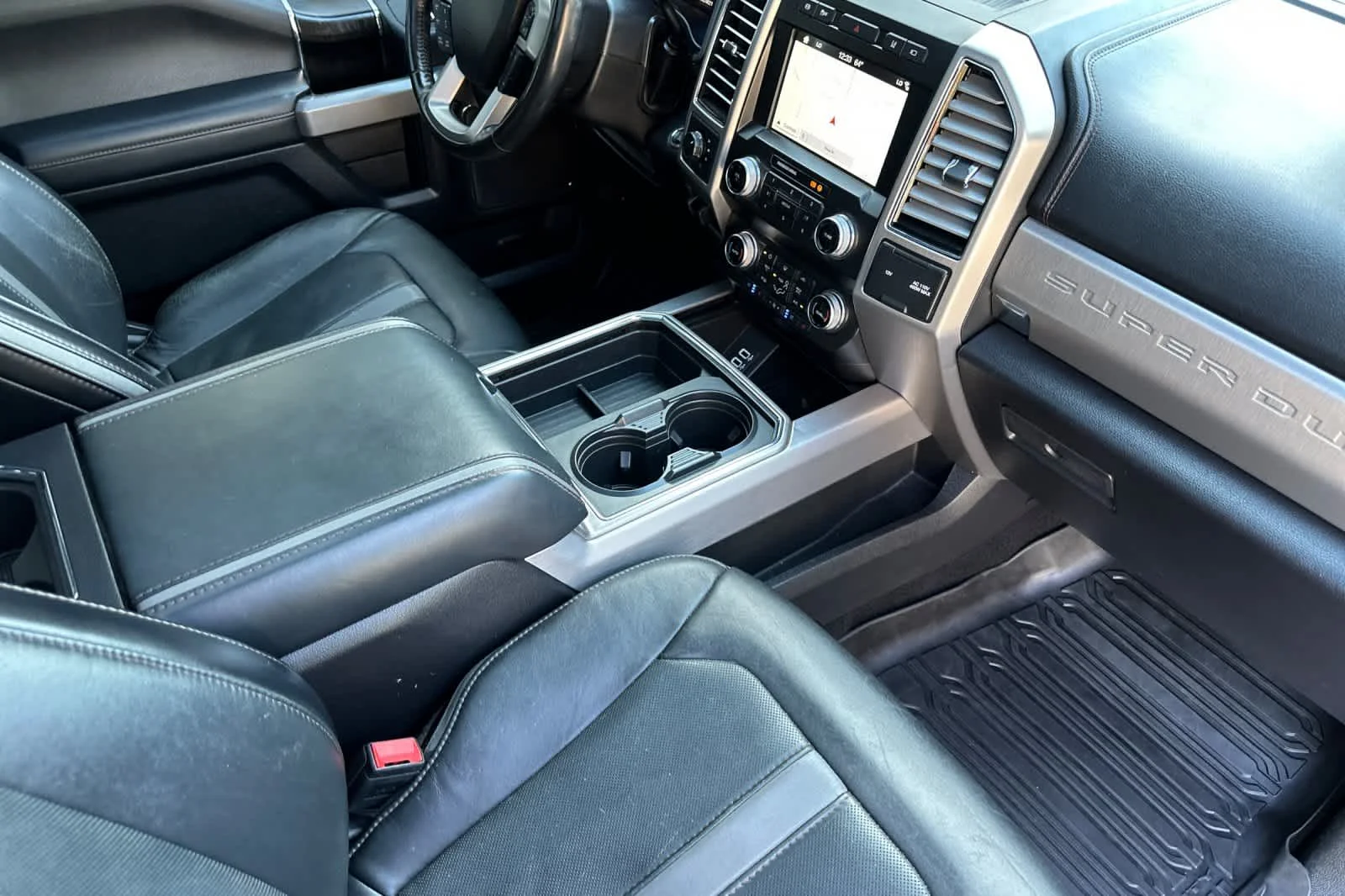 Certified Used 2019 White Platinum Metallic Tri-Coat Ford Platinum image 15