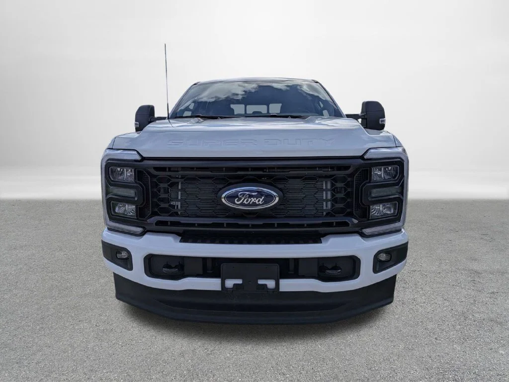 New 2026 Oxford White Ford F-250® XL image 8