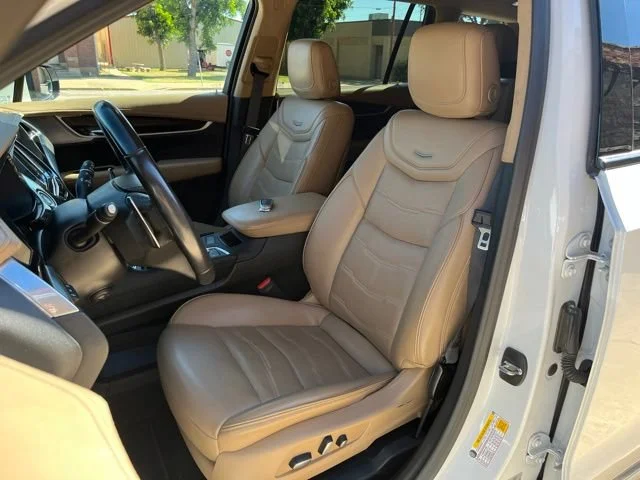 Used 2023 Crystal White Tricoat Cadillac Sport image 15