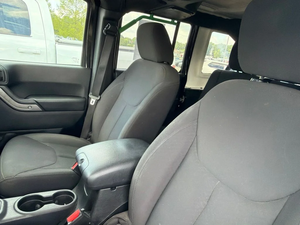 Used 2015 Black Jeep Unlimited Sport image 6