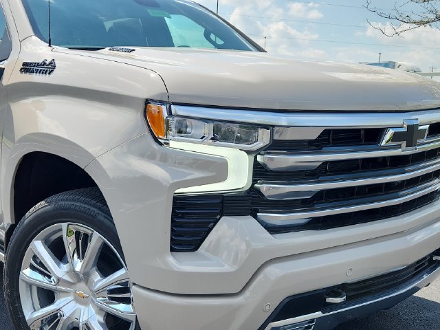 2026 Chevrolet Silverado 1500 High Country - Photo 9