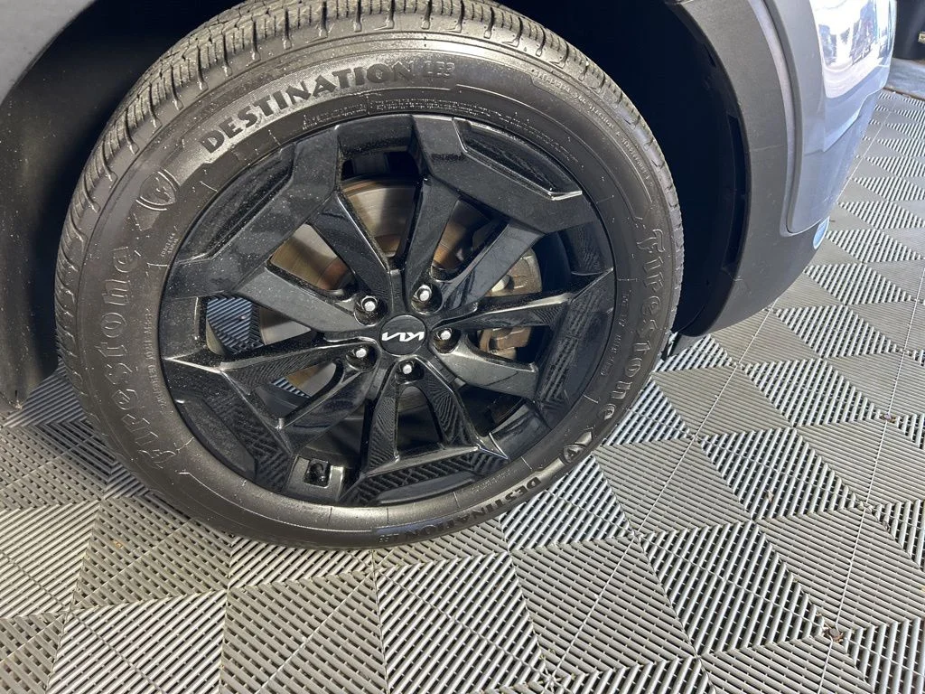 2024 Kia Telluride S - Photo 4