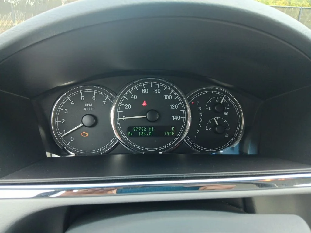 Used 2006 Cardinal Red Metallic Buick CX image 24