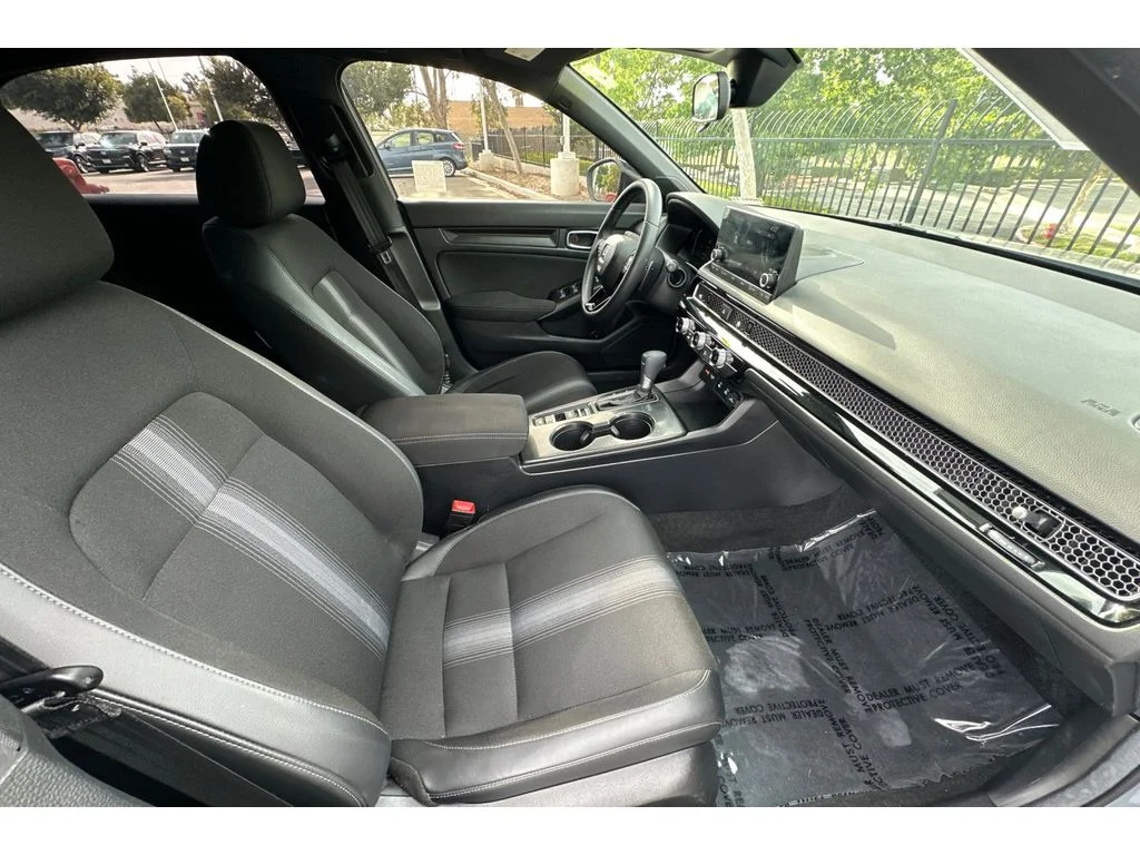 Used 2025 Sonic Gray Pearl Honda Sport image 18