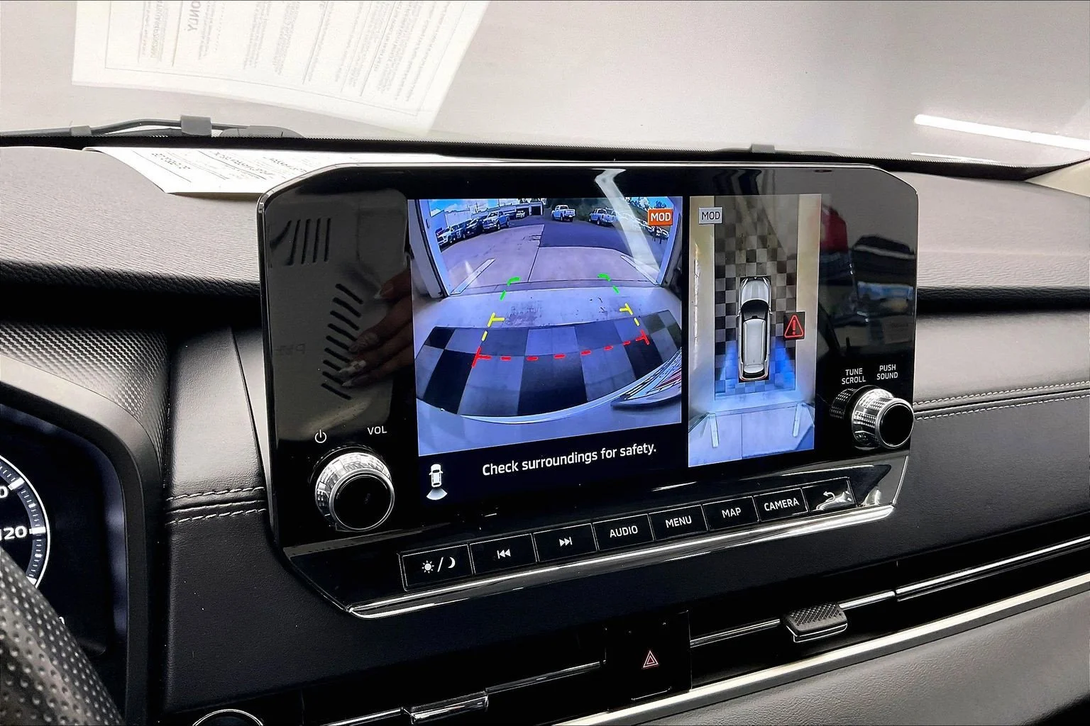 2023 Mitsubishi Outlander Plug-In Hybrid SE - Photo 22