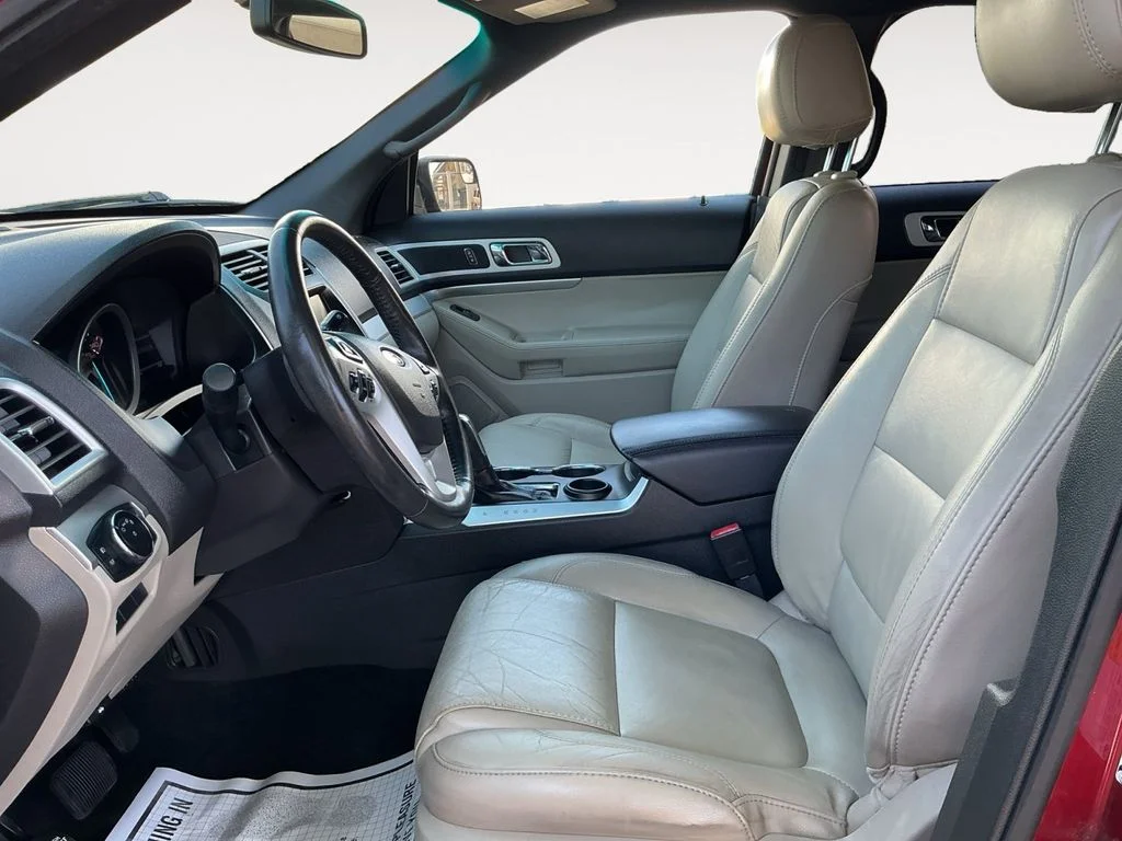 Used 2015 Red Ford XLT image 11