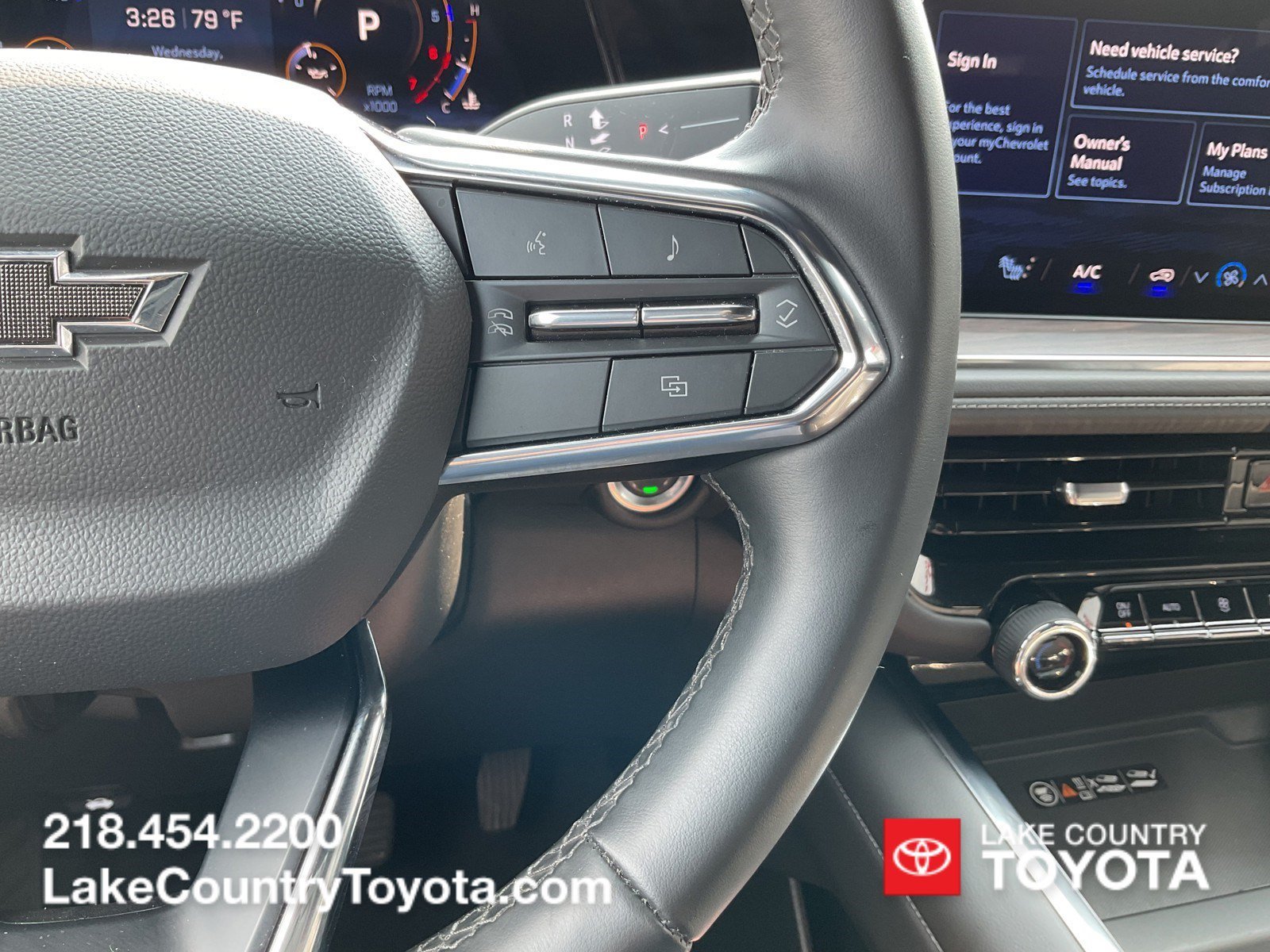 Used 2025 Gray Chevrolet Z71 image 27