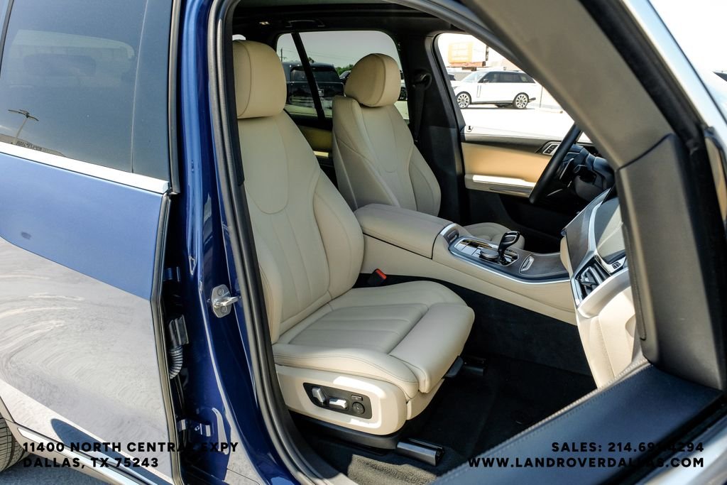 Used 2022 Blue Metallic BMW sDrive40i image 41
