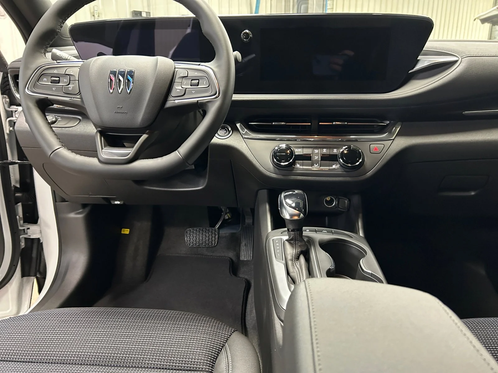 New 2026 Summit White Buick Preferred image 18
